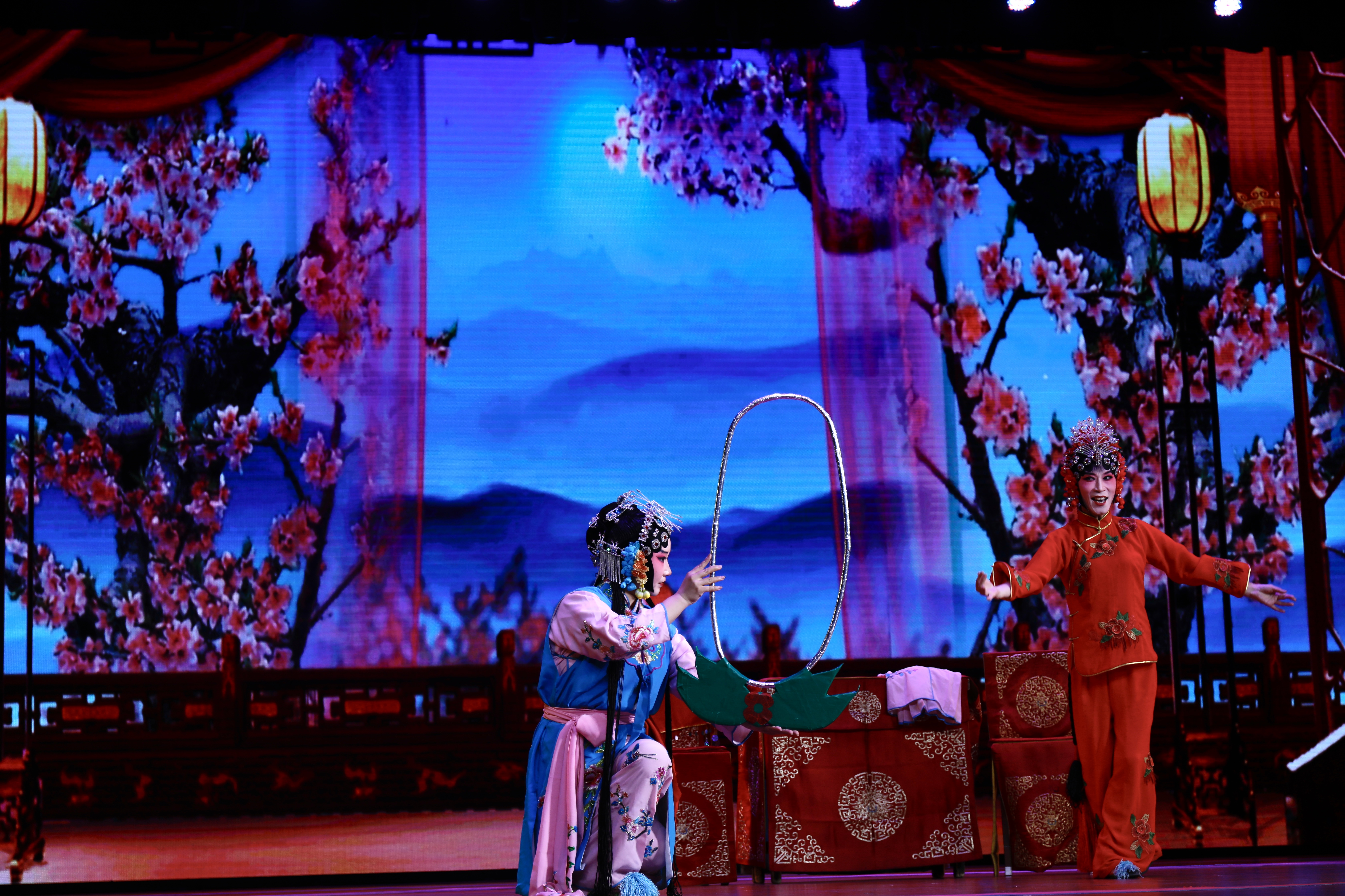 4x4x4x任意燥cjwico直播