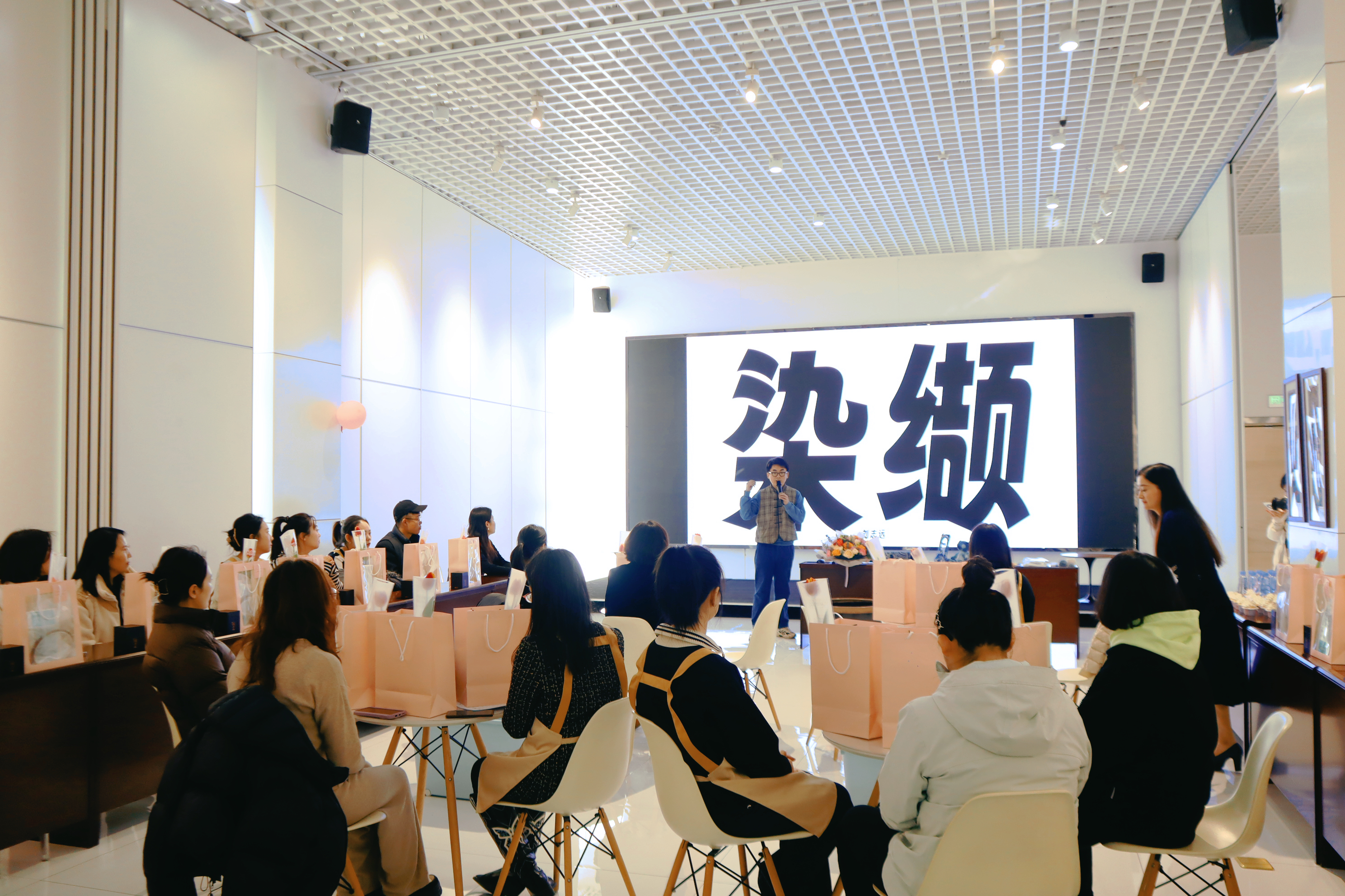 4x4x4x任意燥cjwico直播